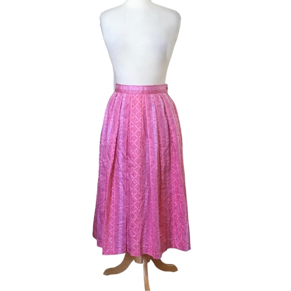 Geiger Skirts Vintage Geiger Tyrol Pink Floral Geometric Pleated